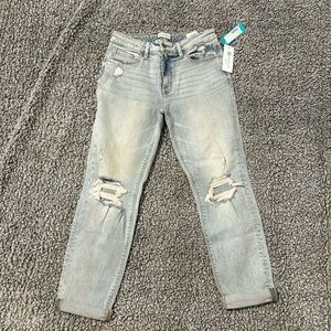 NWT trendy Studio Blue light wash distressed jeans size 27